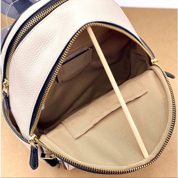 Disney X Coach Mini Court Backpack With Cruella Motif - Picture 7 of 13